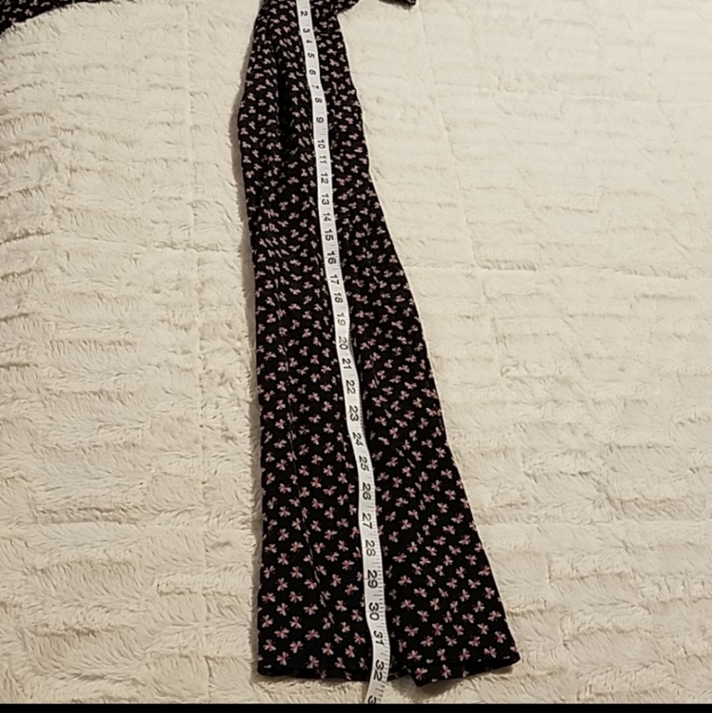 NWOT Forever 21 floral pants - Picture 8 of 9